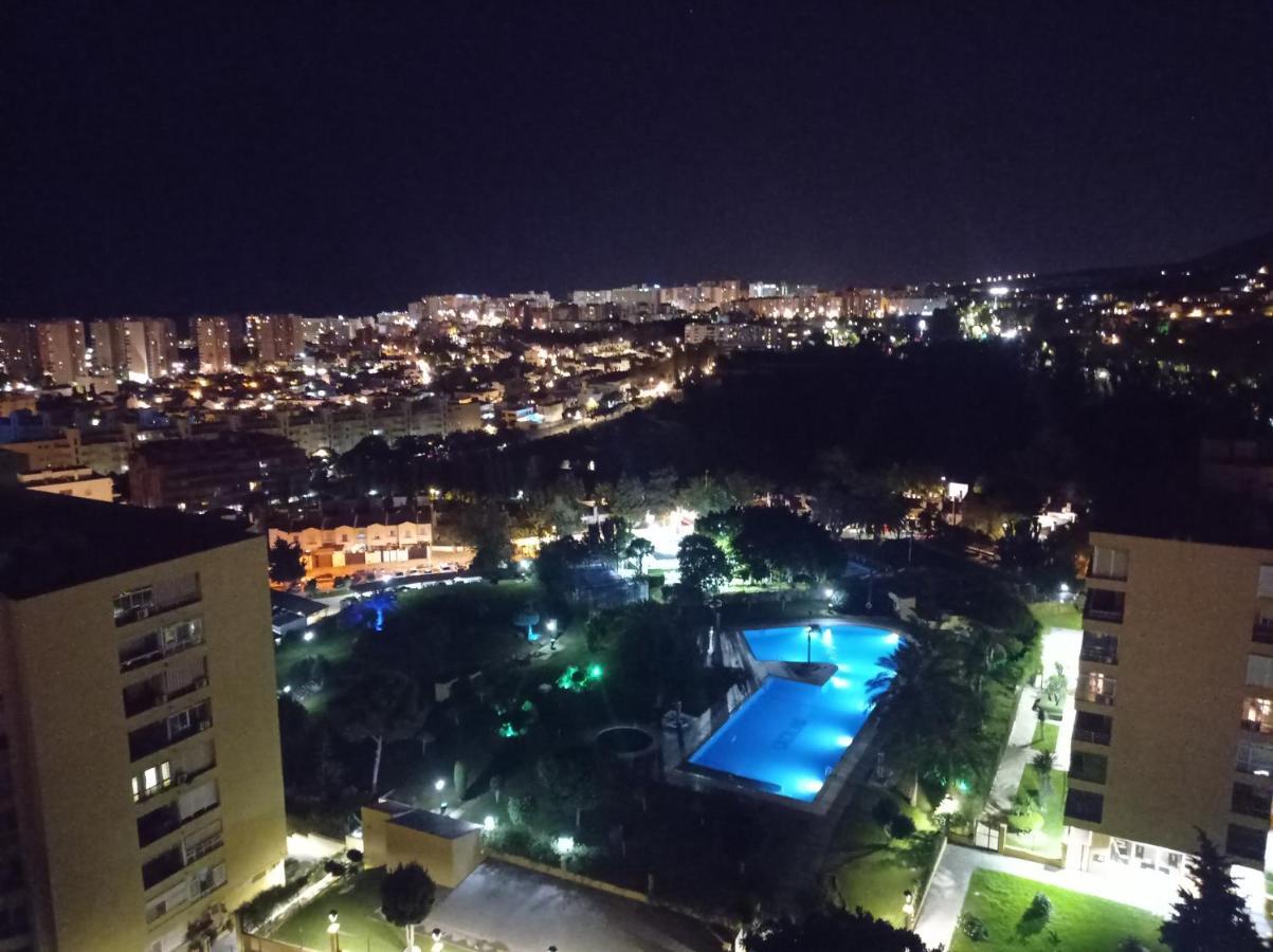 Estudio En La Colina Zona Playamar Torremolinos Exterior photo